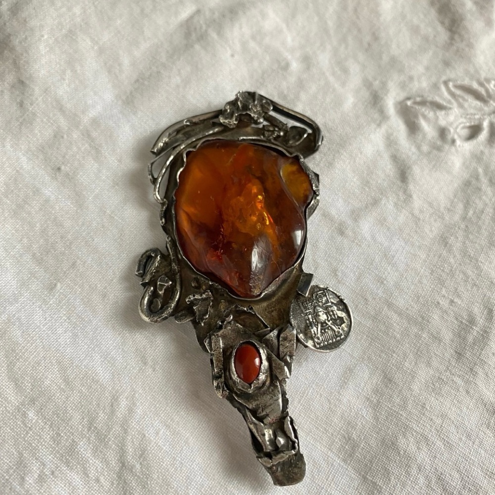 Vintage Ornate 1970s Sterling Silver Amber/Carnelian Pendant 27.9g